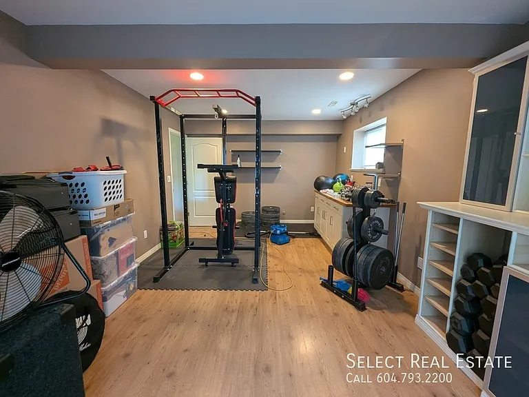36220 Shadbolt Ave — Photo 37