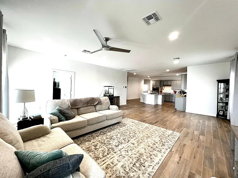 11104 S Weismann Dr — Photo 21