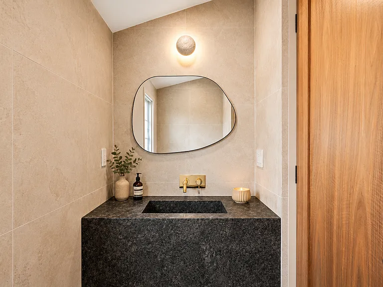 1136 S Ridgeley Dr — Photo 6