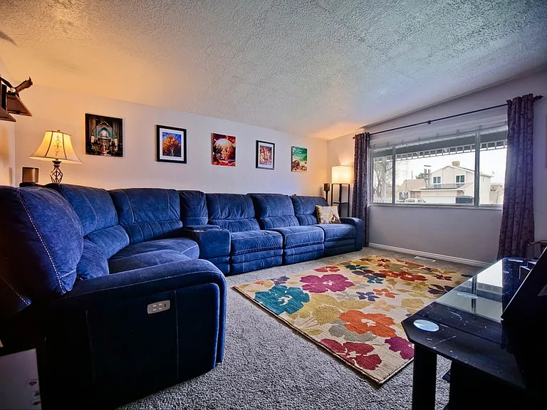 3292 S 4400 W — Photo 6