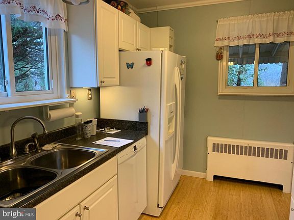 4th image of 3214 Gumwood Dr