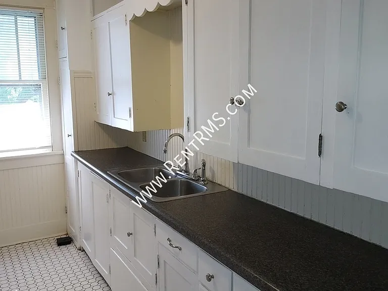 1272 SW Western Ave #2 — Photo 10