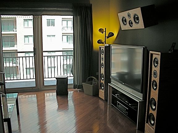 4th image of 770 Pearson St #2410