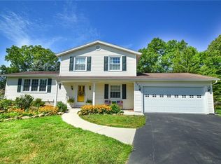 121 Donna Marie Cir N, Rochester, NY 14606