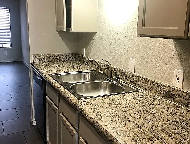 6090 Alpine Cir #5 — Photo 6