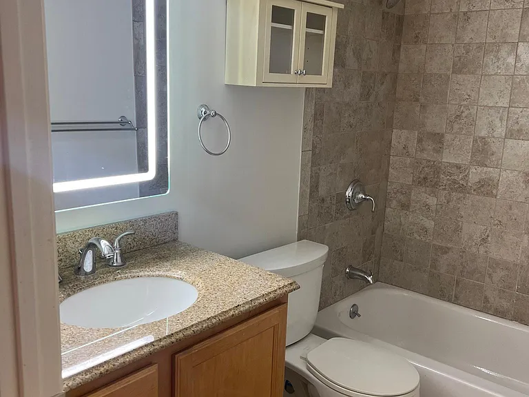 49 Melrose St #7C — Photo 11
