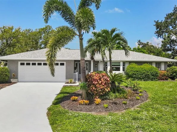 7412 13th Avenue Dr W, Bradenton, FL 34209