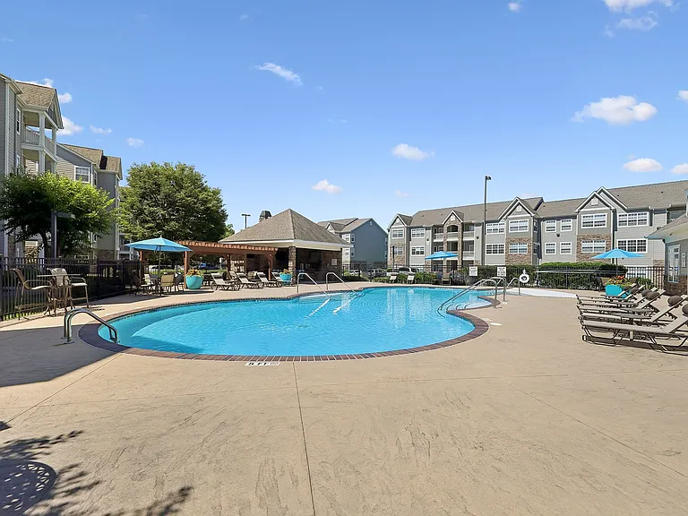 Vintage Retreat Apartments — Photo 20