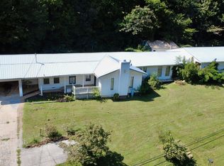 1115 Law Rd, Louisville, TN 37777