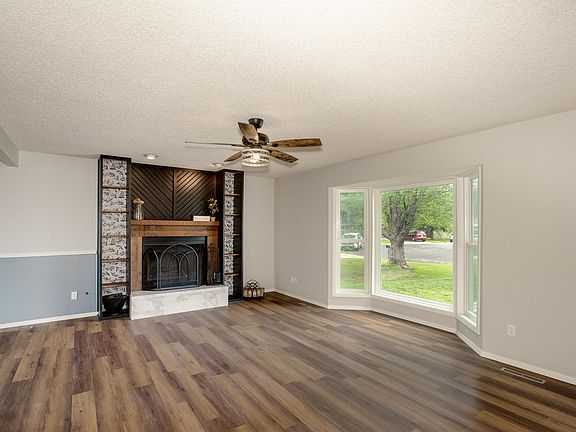 5th image of 1401 Meeker Ct