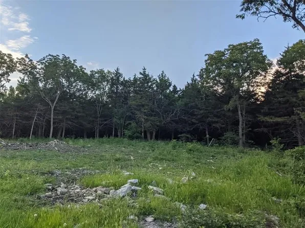 E 1452nd Rd, Baldwin City, KS 66006