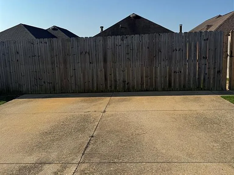 8737 Jamac Ln — Photo 17