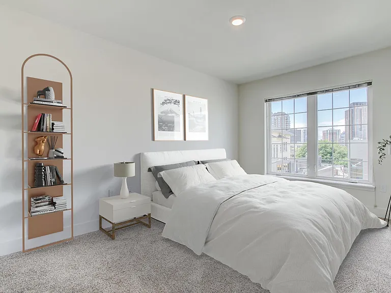 Dunn Motors Apartments — Photo 112