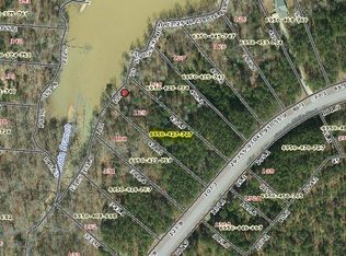 926 Eagles Harbor Dr, Hodges, SC 29653