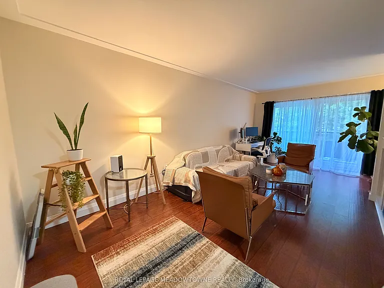 11 Woodman Dr S #411 — Photo 5