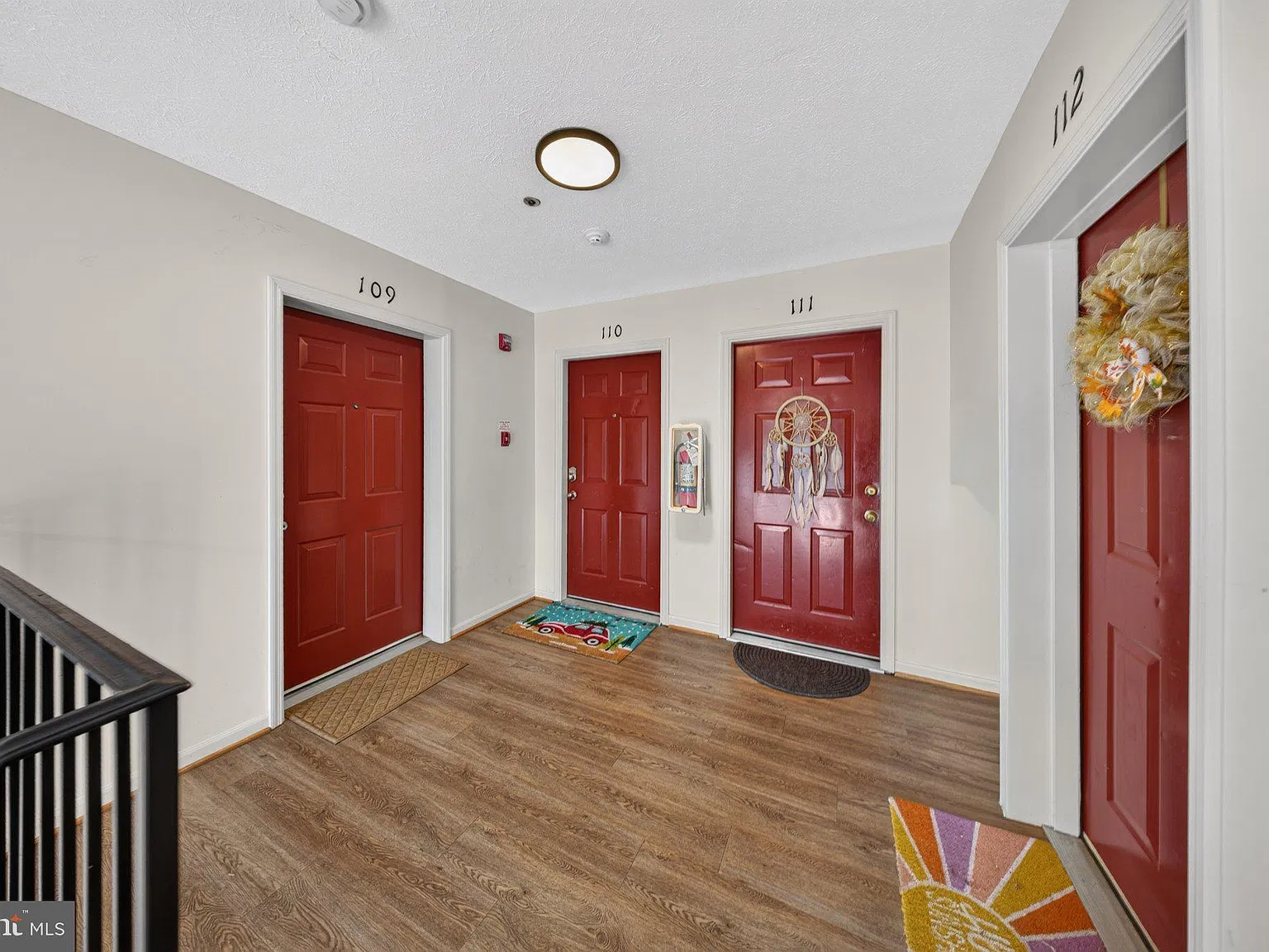 2 bed, 2.0 bath, 1074 sqft, $2,000 — Photo 3