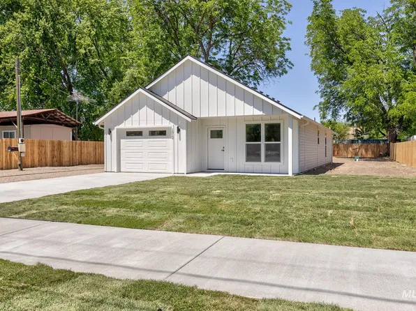 1312 E Main St, Weiser, ID 83672