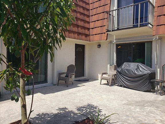 4th image of 2143 White Pine Cir #Bb