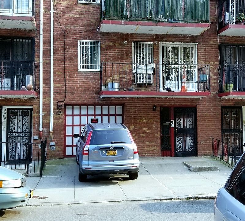 2nd image of 6516 38th Ave
