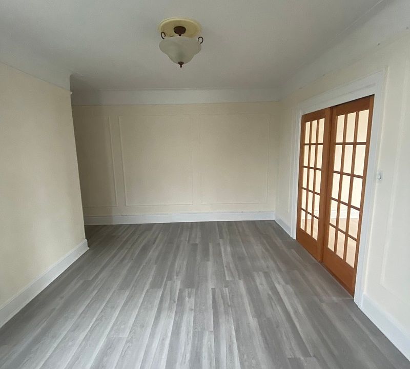 1st image of 34-20 34th St Floor 3