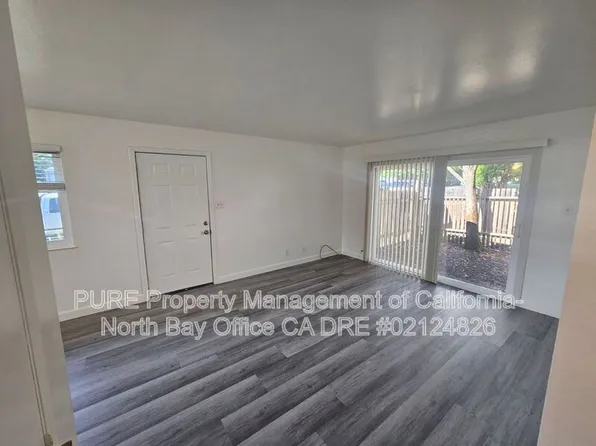 104 Laws Ave APT B, Ukiah, CA 95482