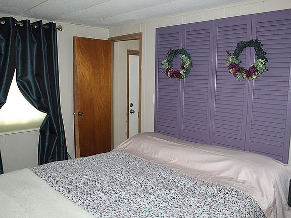 2nd image of 216 Sharps Cir