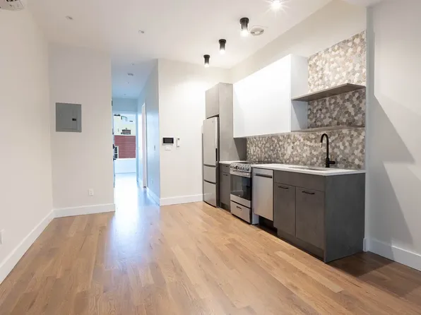 240 Montrose Avenue image 1 of 10