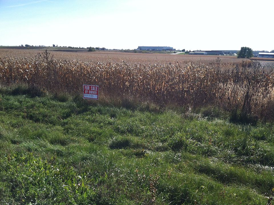 Front of lot, looking south.