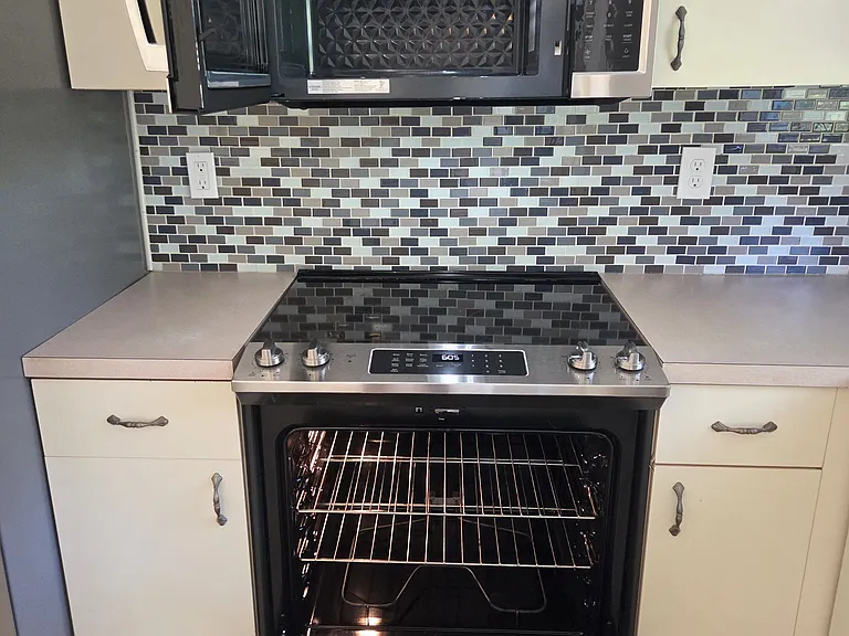 4 Pickcane Ln — Photo 32