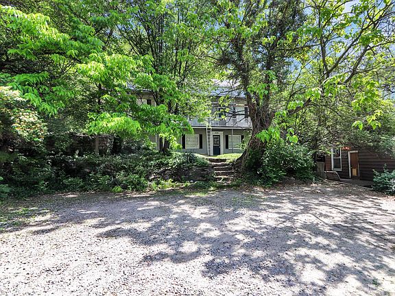 2nd image of 2128 Ravine St