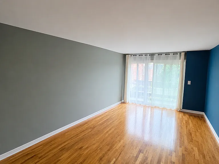 7517 Caldwell Ave #3C — Photo 2