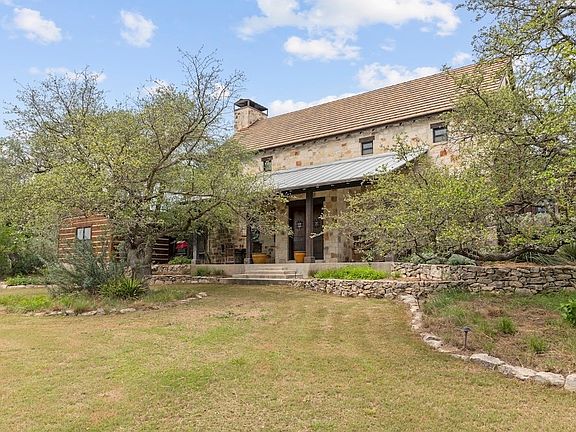 4th image of 382 Breezy Hills Dr