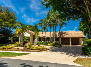 3131 Lakeview Dr, Delray Beach, FL 33445