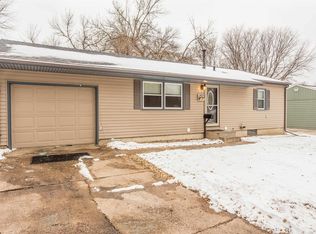 3405 E 24th St, Sioux Falls, SD 57103