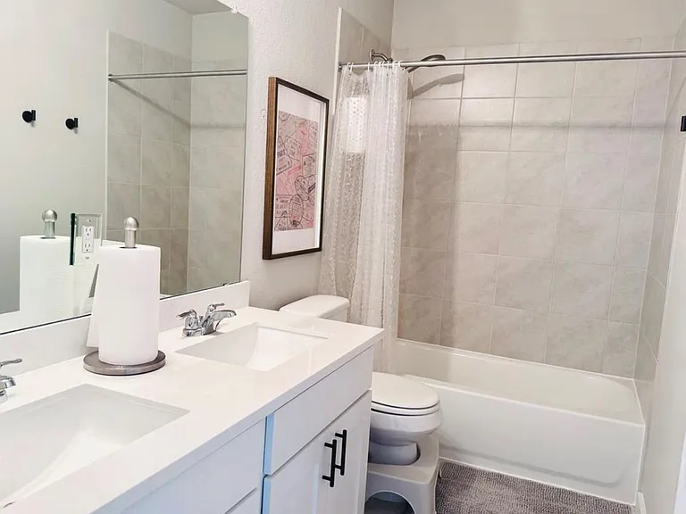 2317 Calvert Dr — Photo 6