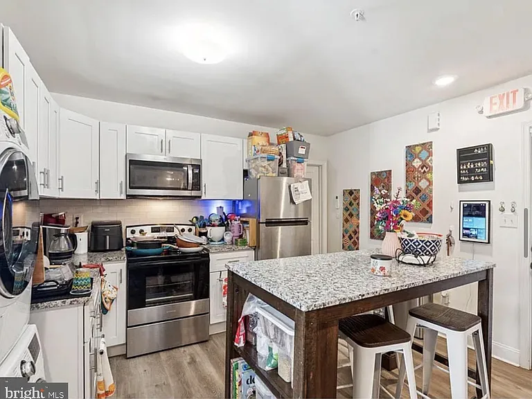 4136 Mantua Ave #2 — Photo 2
