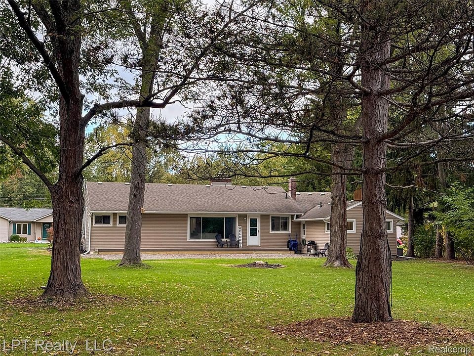 21600 Holly St, photo 11