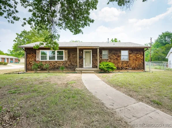 1401 E Cedar Dr, Stillwater, OK 74075