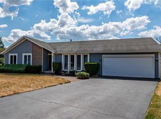 75 Rosemont Cir, Rochester, NY 14617