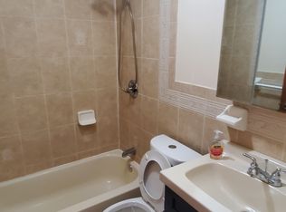 (Undisclosed Address), Saint Albans, NY 11412