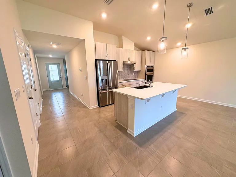 65 Signet Cir — Photo 5
