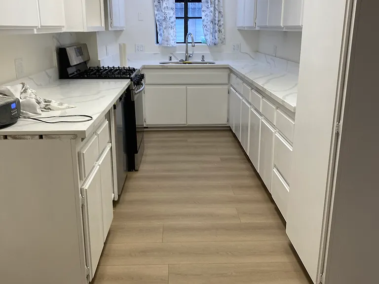 5460 Pine Ave — Photo 5