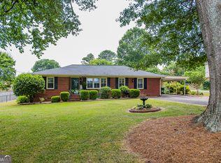 105 Ellen Hand Cir, Cedartown, GA 30125