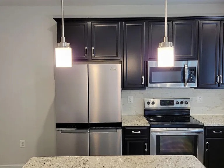 9220 Saint Charles Cir — Photo 8