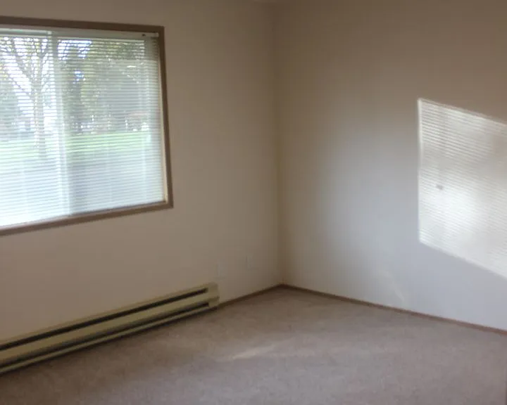 3233 NE Brogden St — Photo 13