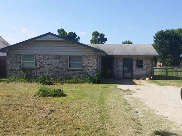 116 E Gardner St, Pauls Valley, OK 73075