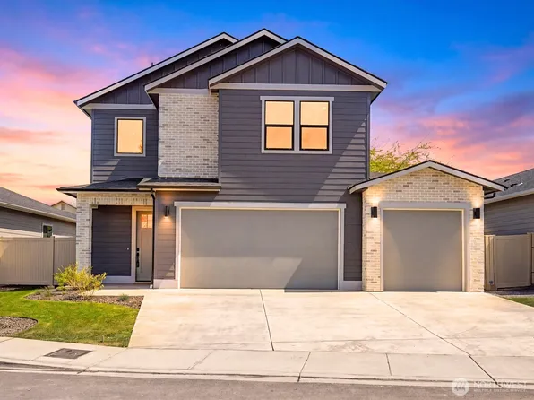 585 S Perry Avenue, East Wenatchee, WA 98802
