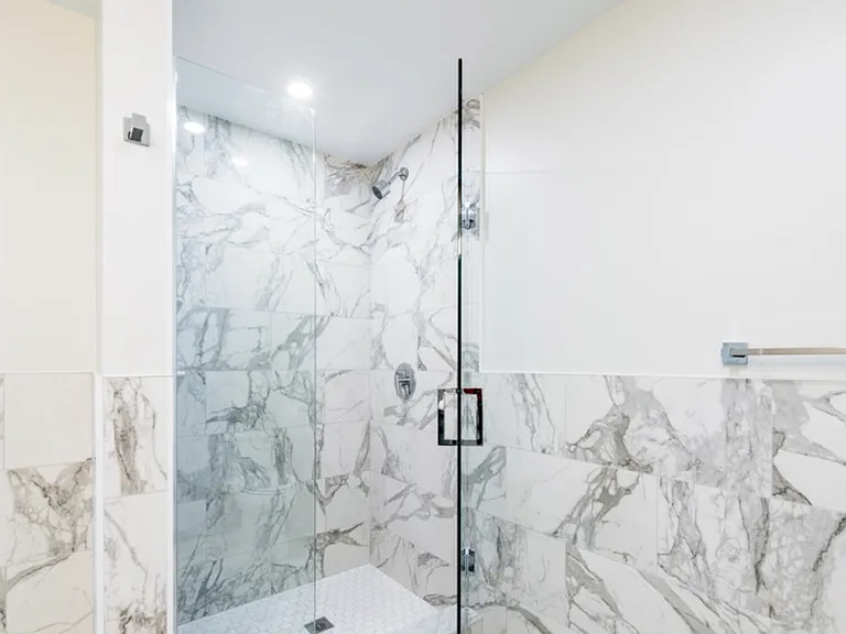 386 Atwells Ave — Photo 6