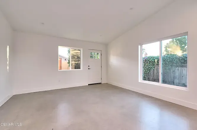 219 Sandberg St #B — Photo 18