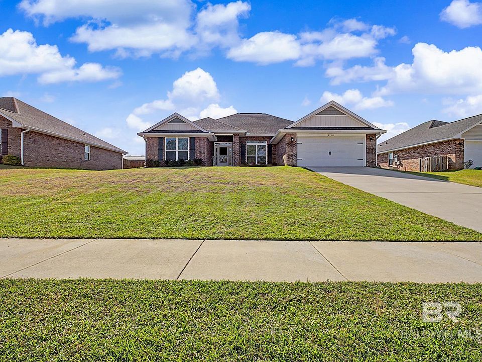 1st image of 22849 Ridgewood Dr